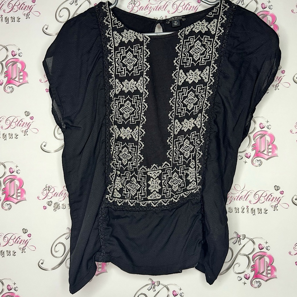 Lucky brand tshirt top blouse boho ruffle frill cinched crochet pattern tribal